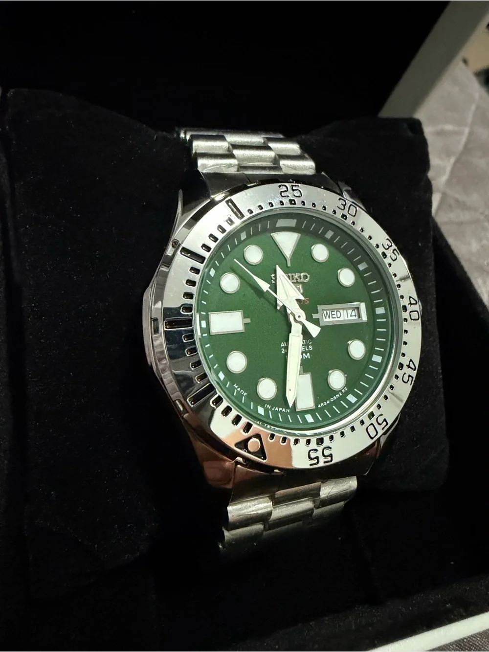 Seiko Stainless Steel Watch with Green Dial and Silver Bezel